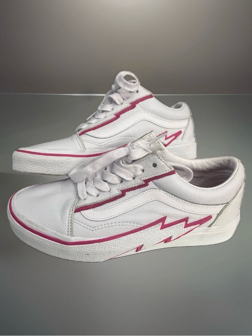 VANS Old Skool Bolt Pink Glow White Premium Leather Shoes Women Sz 7 Rare